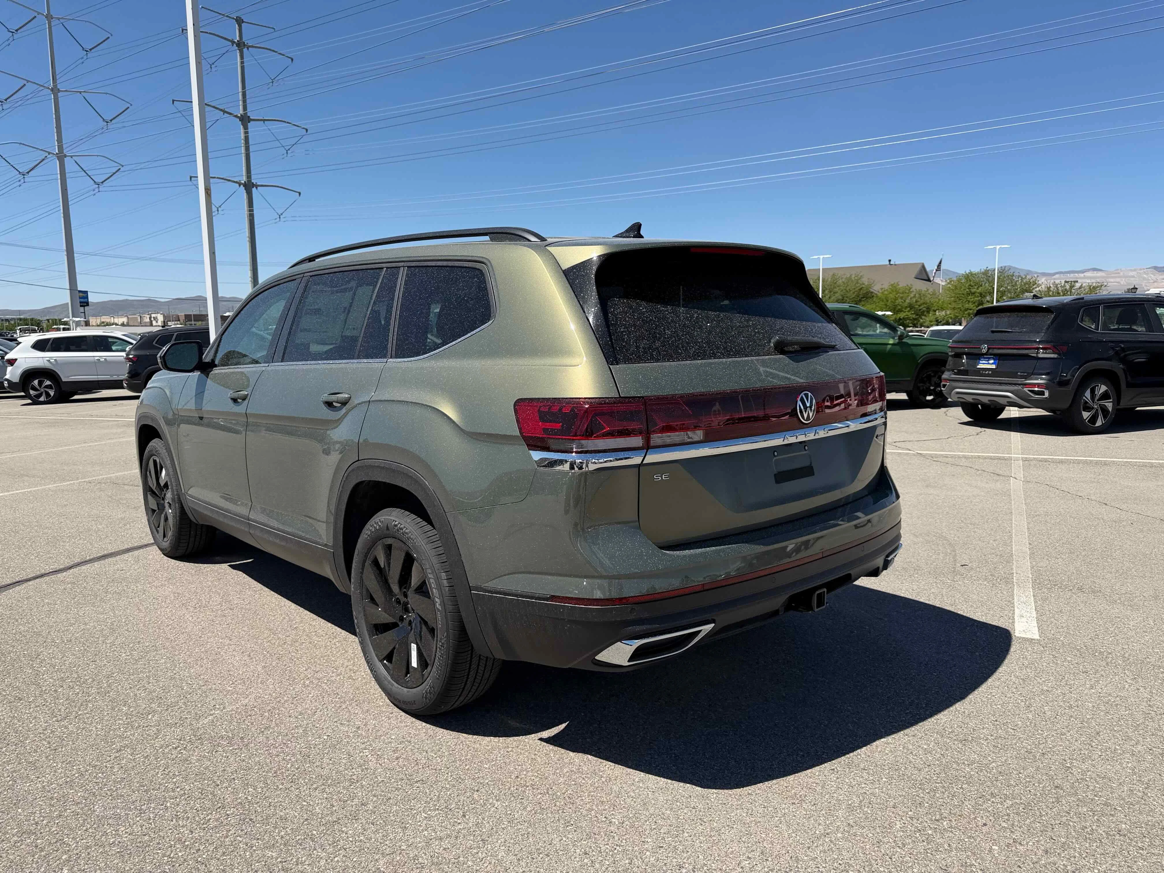 New 2026 Green Volkswagen 2.0T SE w/Technology image 5