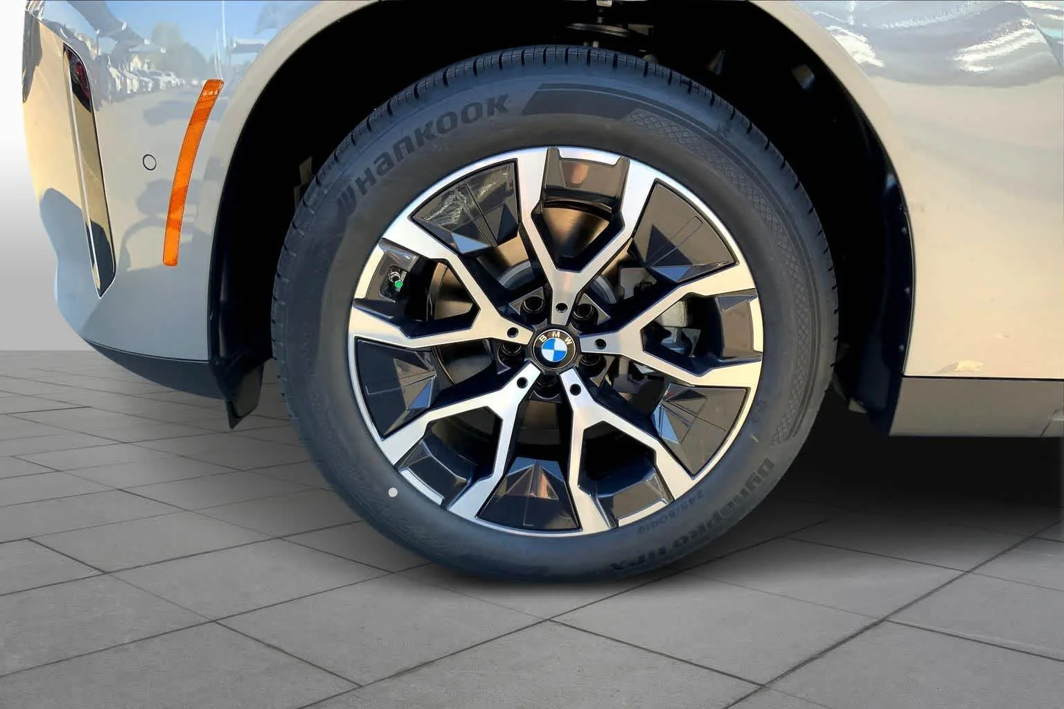 New 2026 Skyscraper Grey Metallic BMW 30 xDrive image 12