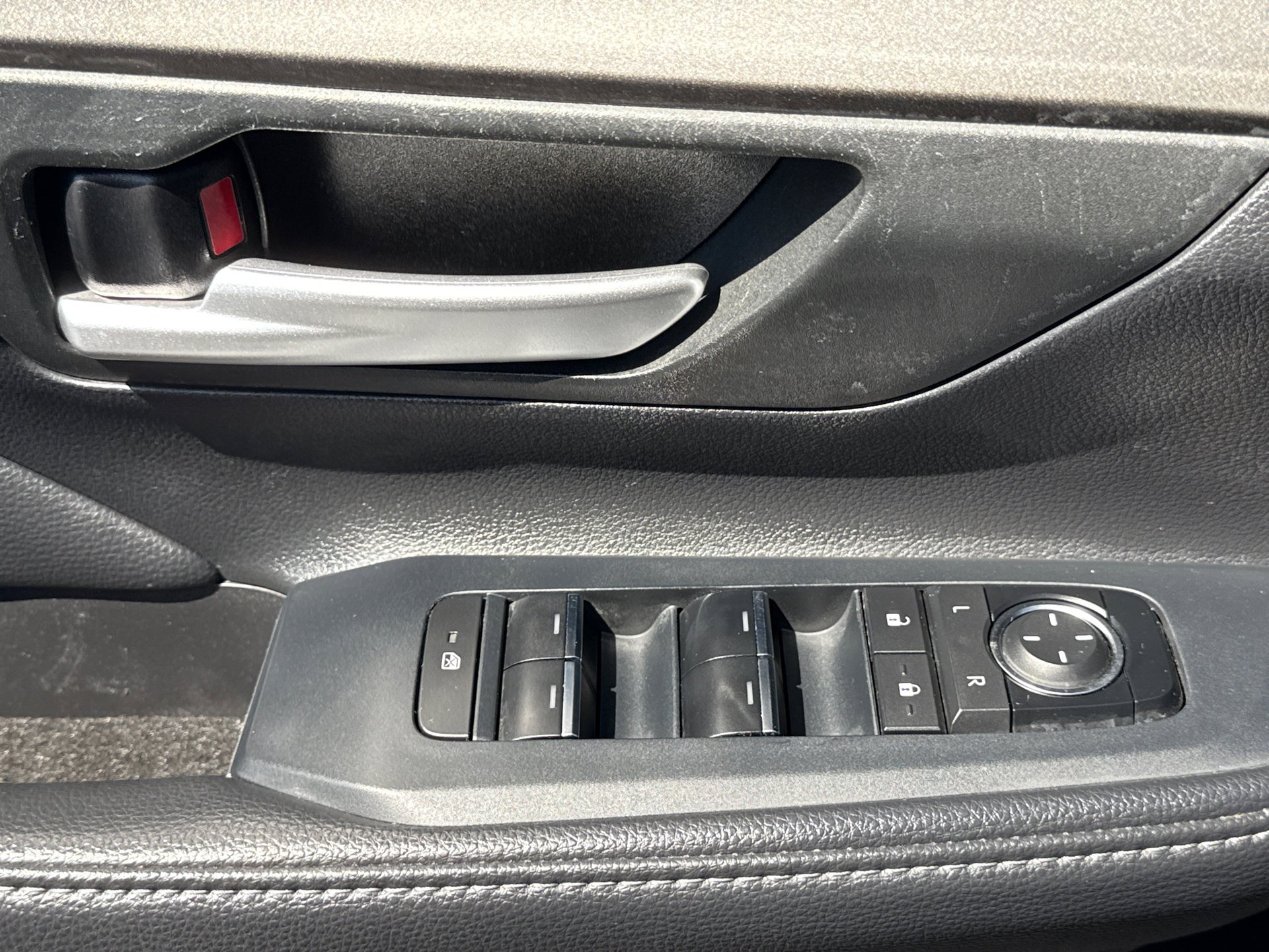 Certified Used 2024 Cloud Toyota XLE image 25