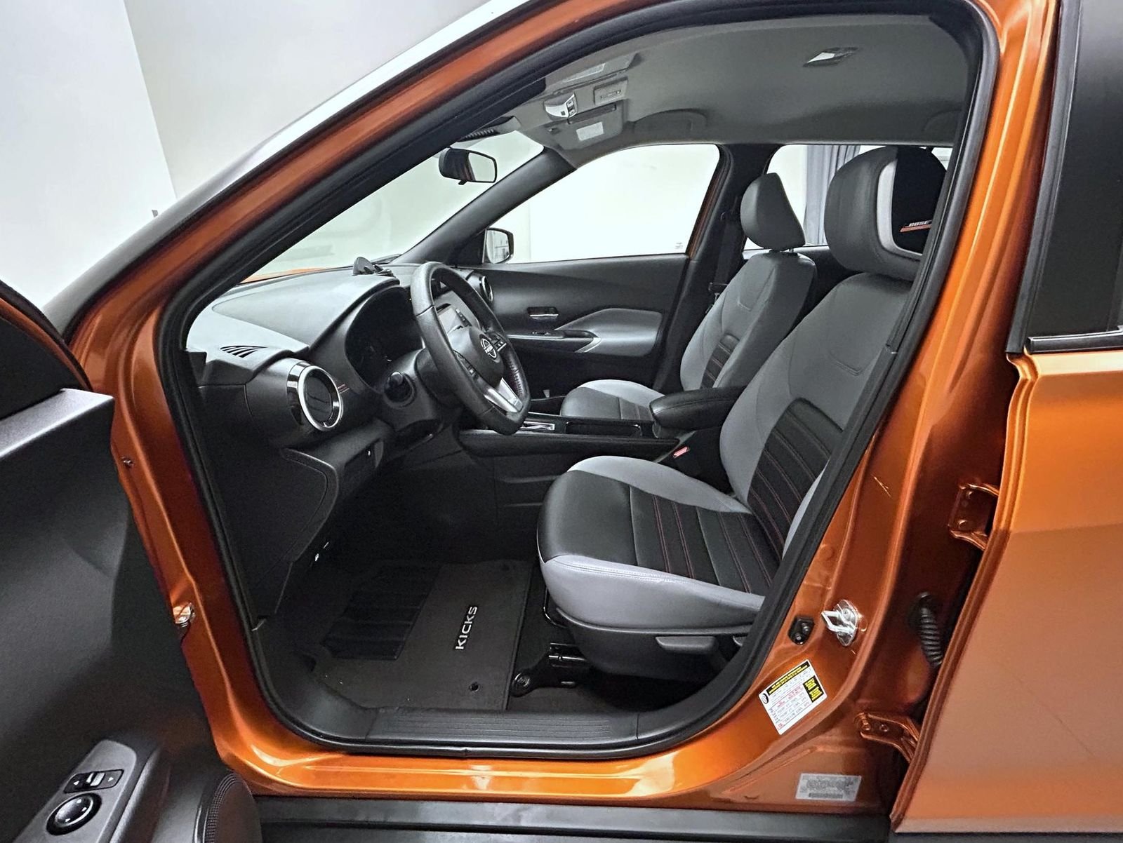 Used 2023 Orange Nissan SR image 10