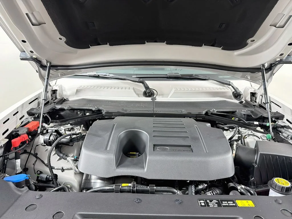 New 2026 Borasco Grey Land Rover X-Dynamic SE image 32