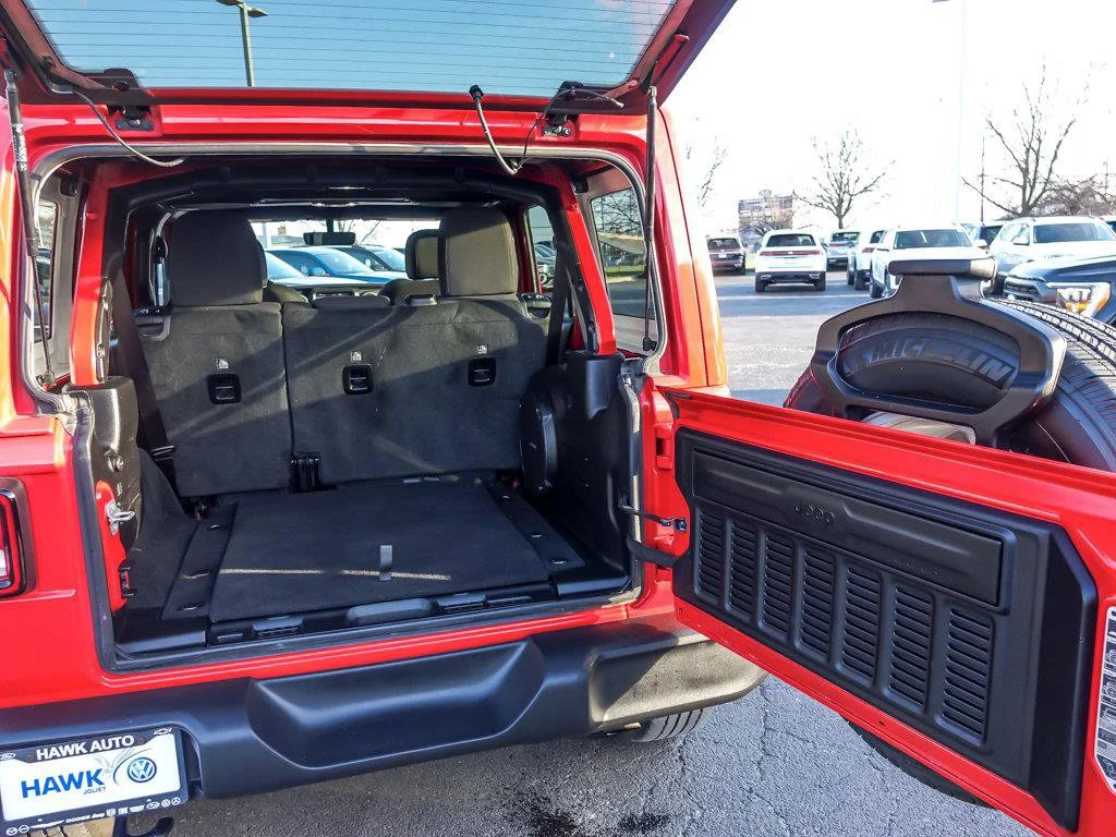 Used 2022 Firecracker Red Clearcoat Jeep Unlimited Sport S image 24