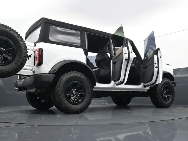 Used 2024 White Ford Wildtrak image 37