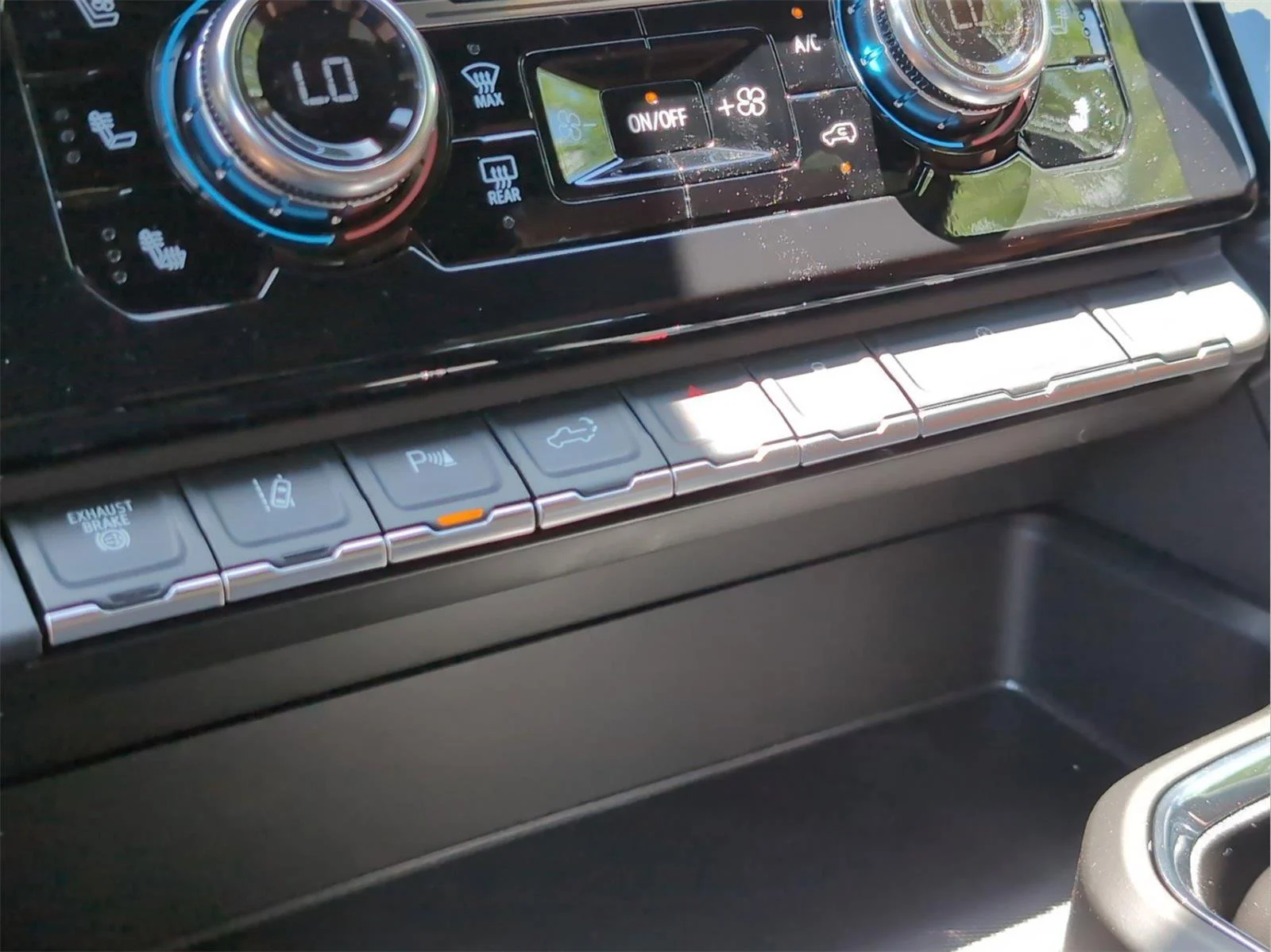 New 2026 Sterling Metallic GMC Denali Ultimate image 23
