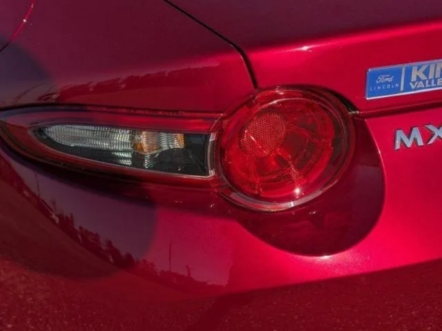Used 2023 Red Mazda Grand Touring image 17