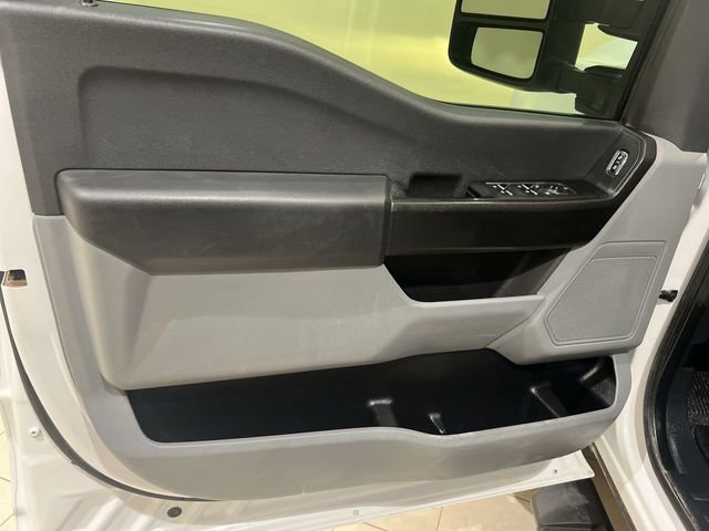 Used 2024 White Ford XL image 17