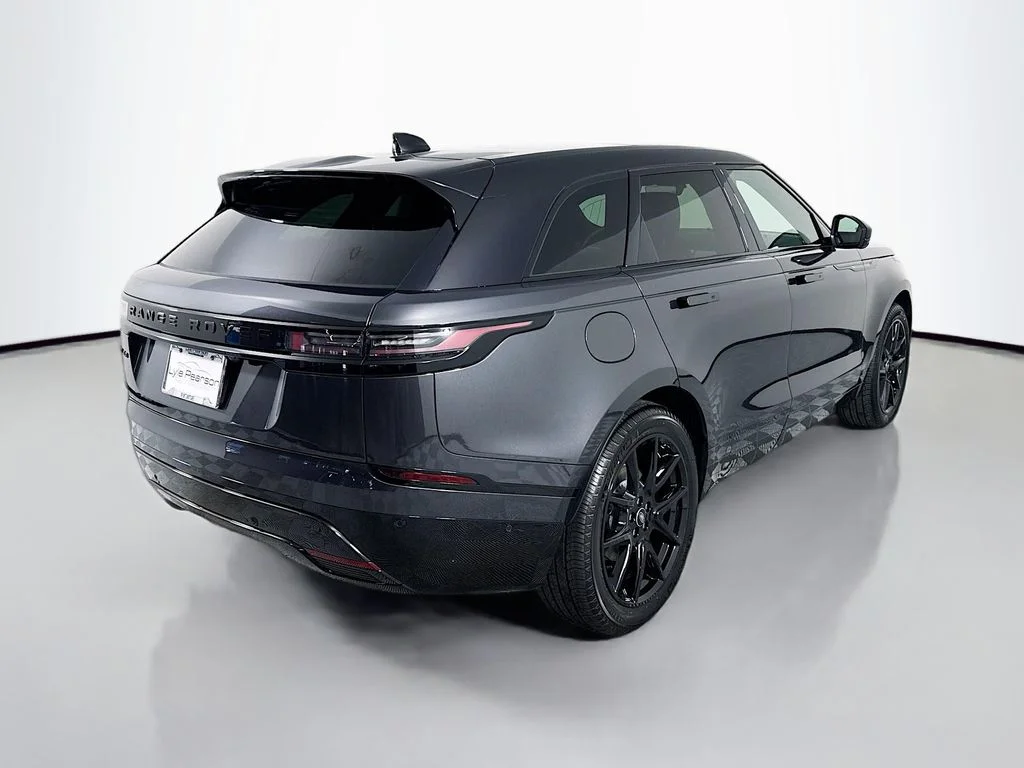 New 2026  Land Rover Dynamic SE image 9