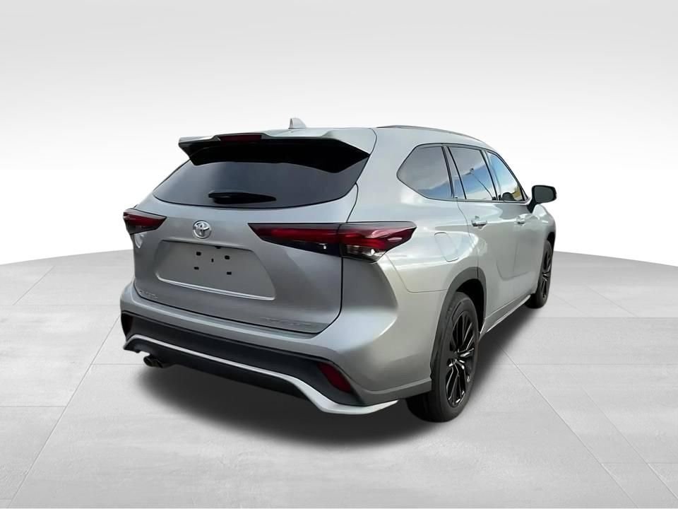 Used 2025 Celestial Silver Metallic Toyota XSE image 4