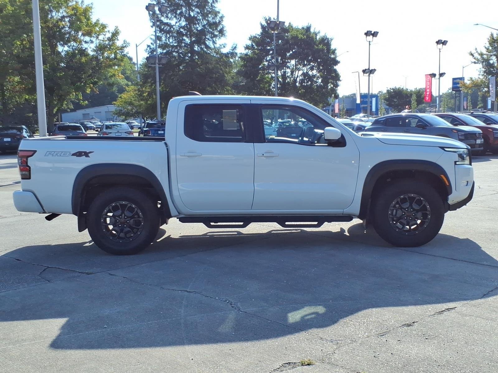 Used 2023 Glacier White Nissan PRO-4X image 6
