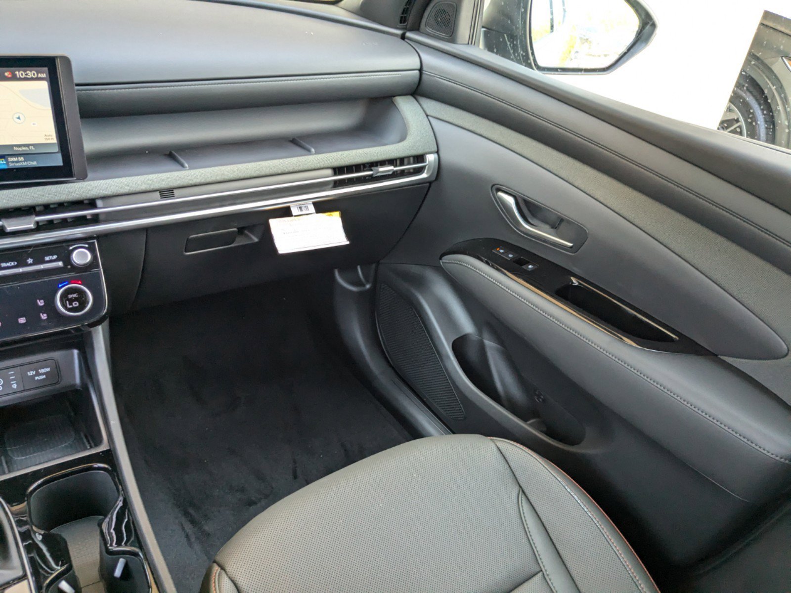 2025 Hyundai Santa Cruz Limited - Photo 13