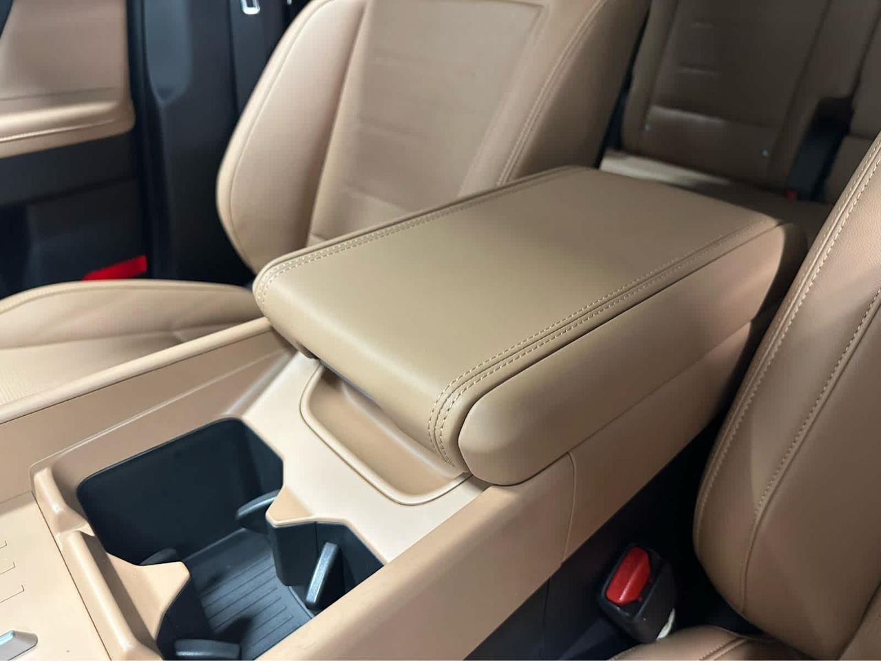 New 2026 Ecotronic Gray Hyundai Limited AWD image 25