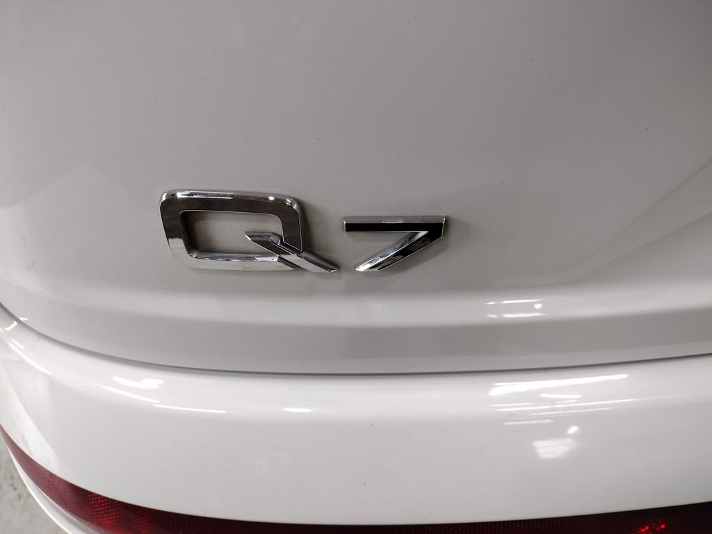 Used 2018 Carrara White Audi 2.0T Premium Plus image 18