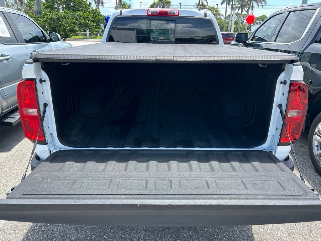 Used 2018 White Chevrolet Z71 image 49