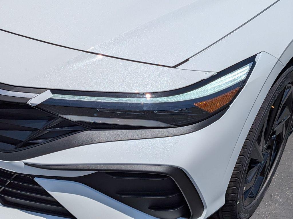 New 2026 White Hyundai SEL Sport image 9