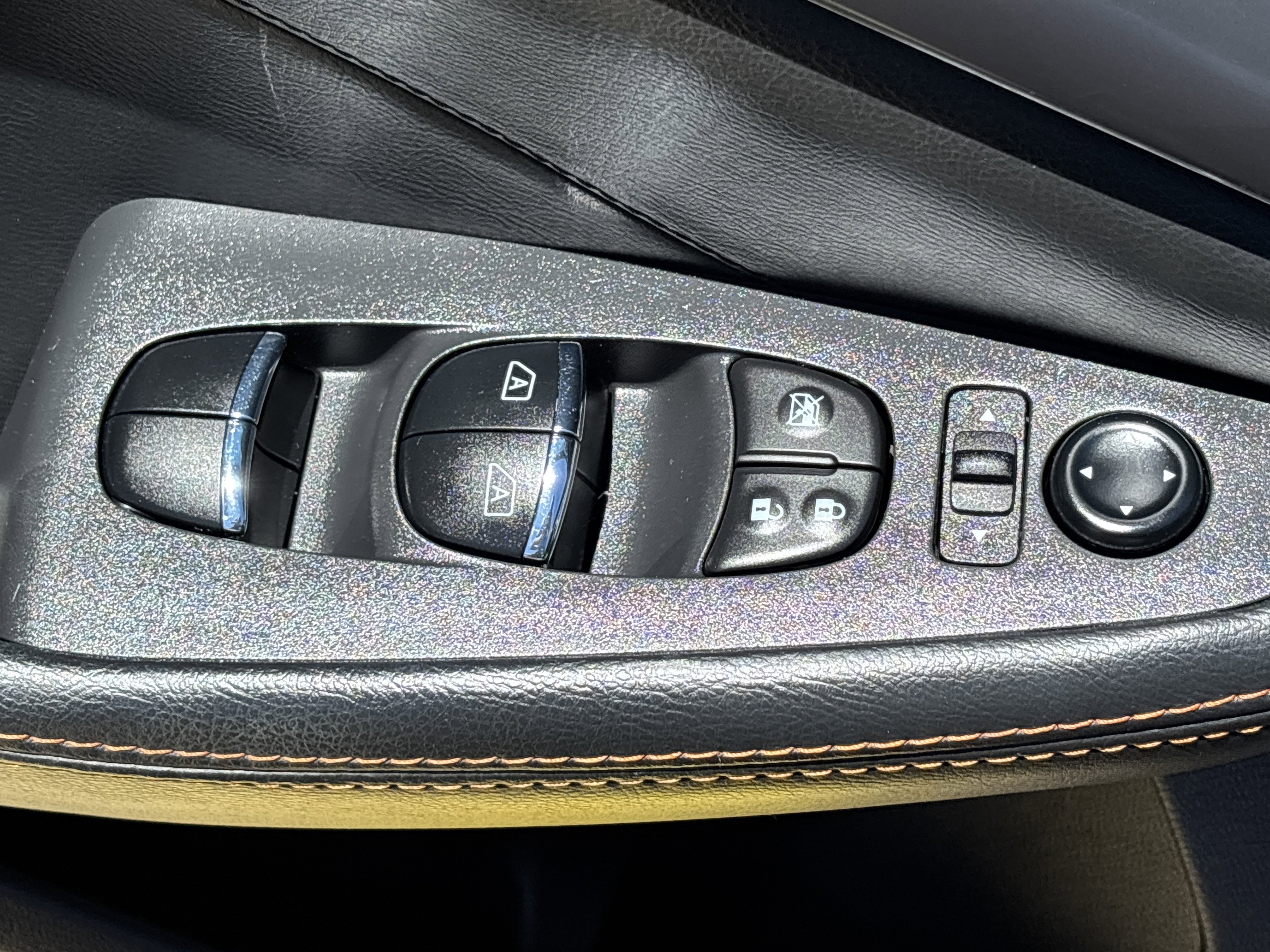 Used 2023 Black Nissan SR image 21
