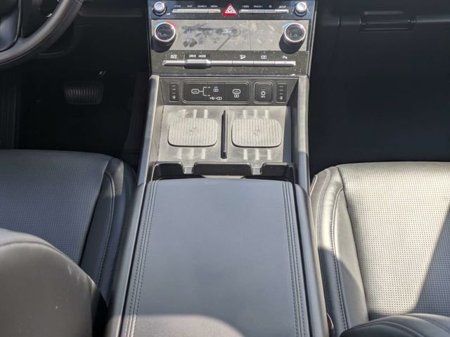 Used 2024 White Hyundai Calligraphy image 20