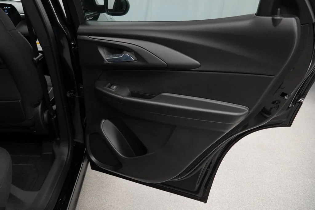 New 2026 Mosaic Black Metallic Chevrolet LT image 26