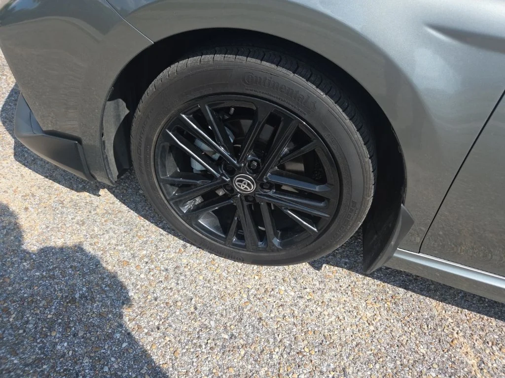 Used 2025  Toyota SE image 19