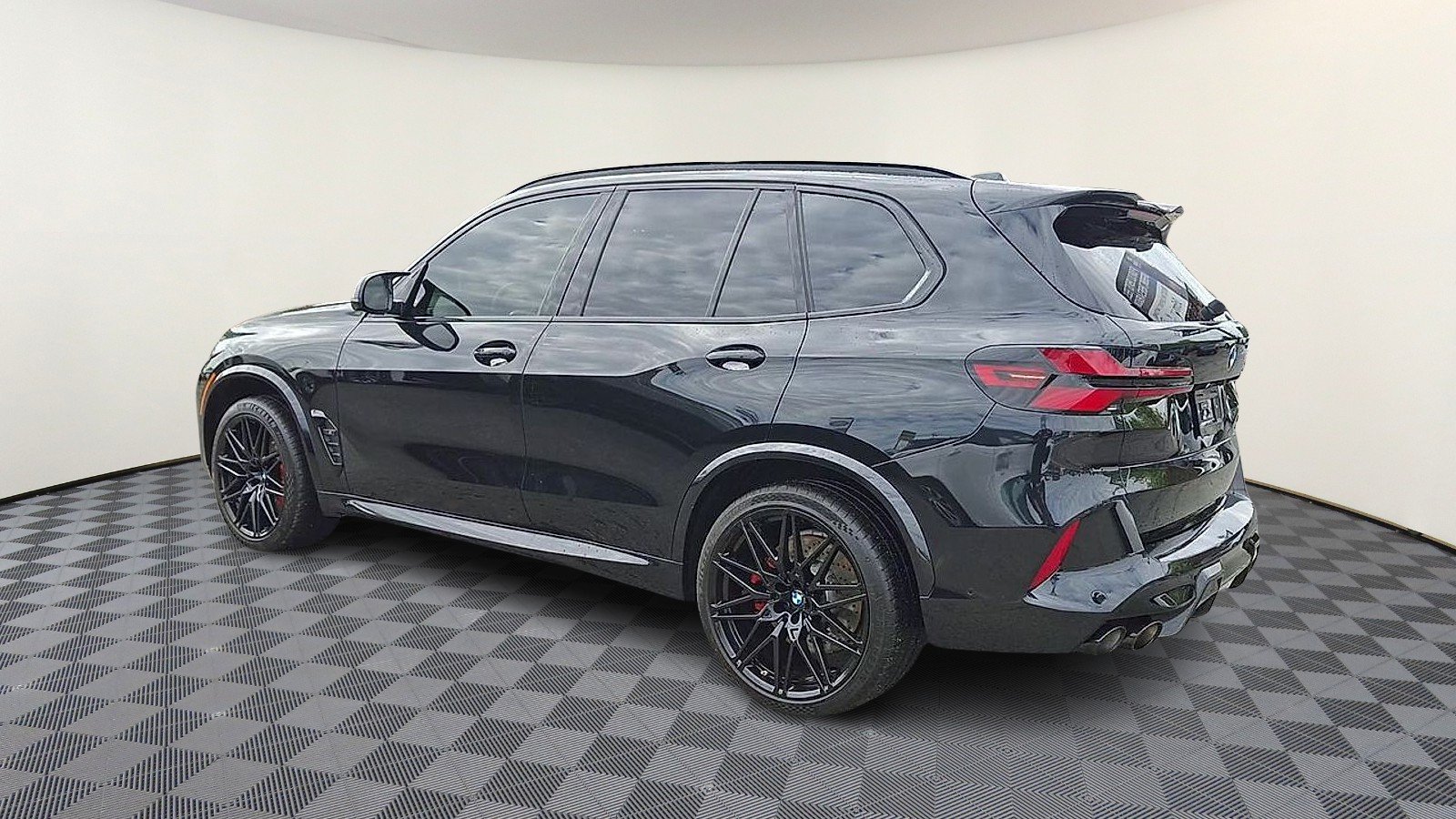 Used 2025 Black Sapphire Metallic - 475 BMW Competition image 6
