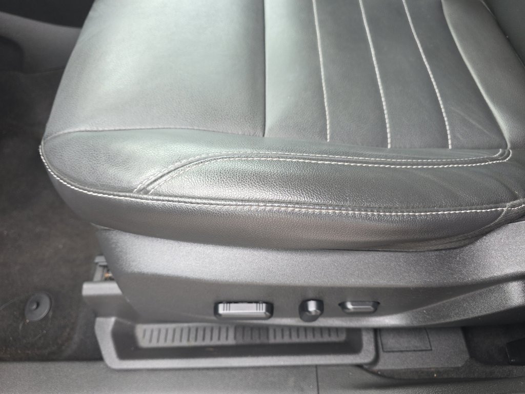 Used 2014 Black Ford Titanium image 15