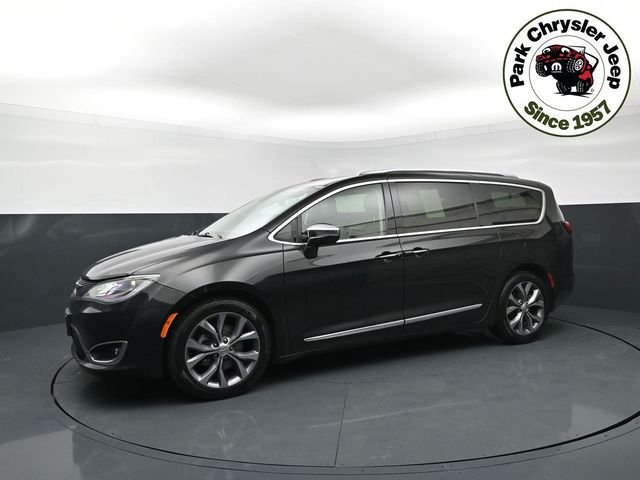 Used 2020 Chrysler Pacifica Limited with VIN 2C4RC1GG9LR165093 for sale in Burnsville, Minnesota