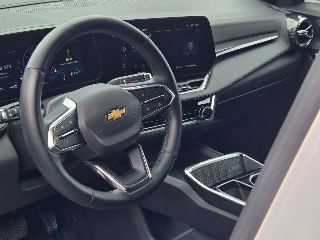 2025 Chevrolet Equinox LT - Photo 22