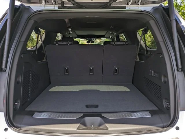 2026 GMC Yukon XL Denali - Photo 13