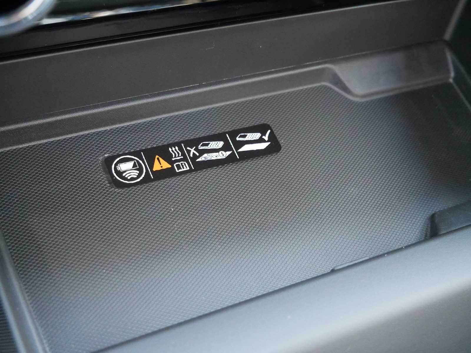 2026 Chevrolet Suburban Premier - Photo 20