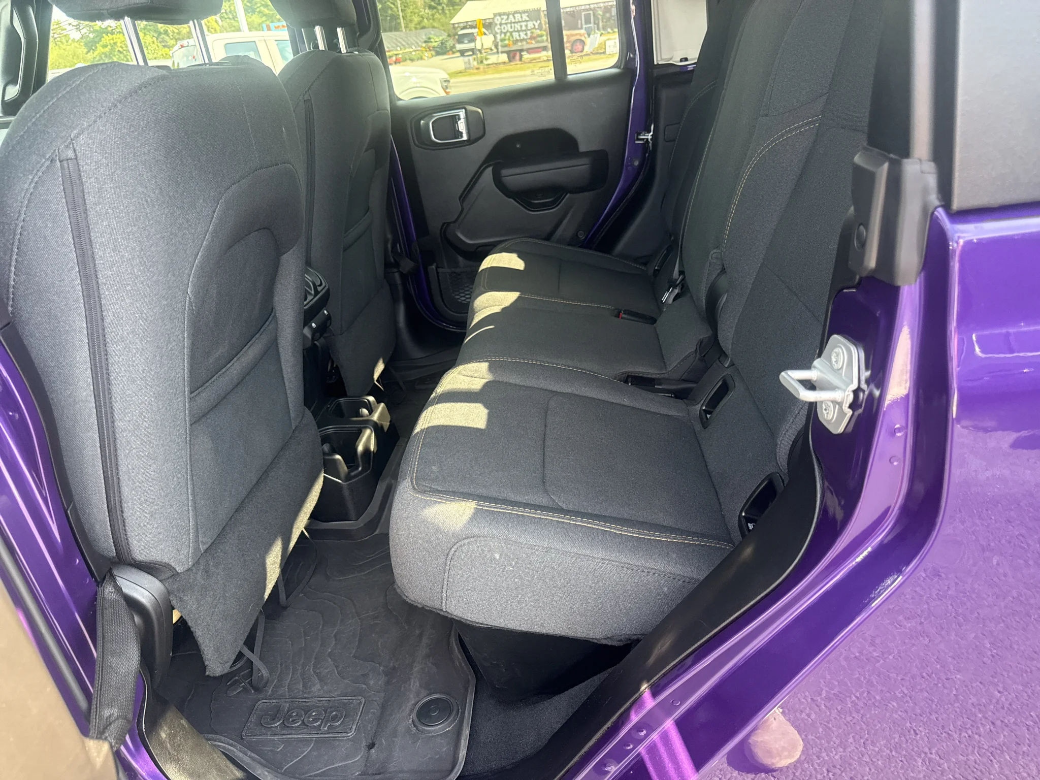 Used 2026 Reign Jeep Sport S image 12