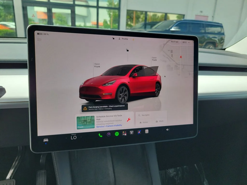 Used 2024 White Tesla Long Range image 33
