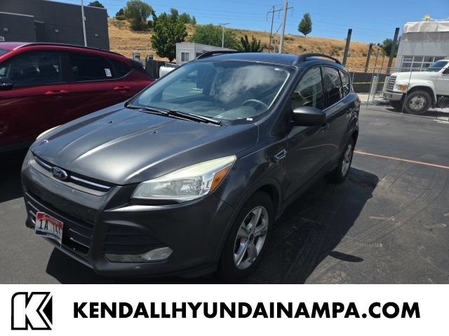 Used 2015  Ford SE image 1