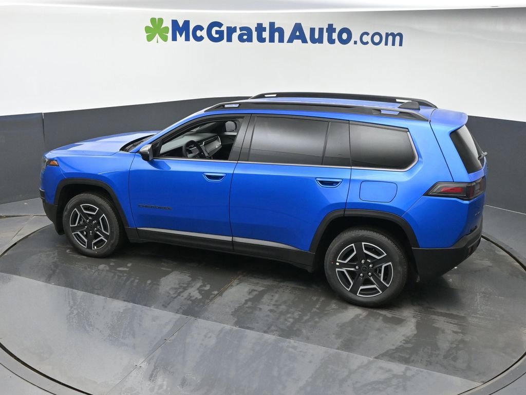 New 2026 Hydro Blue Pearl-Coat Exterior Paint Jeep Laredo image 23