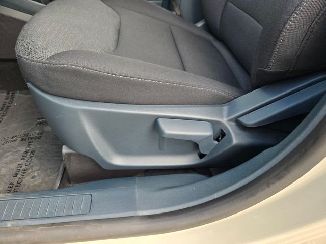 Used 2025 Beige Ford XL image 11
