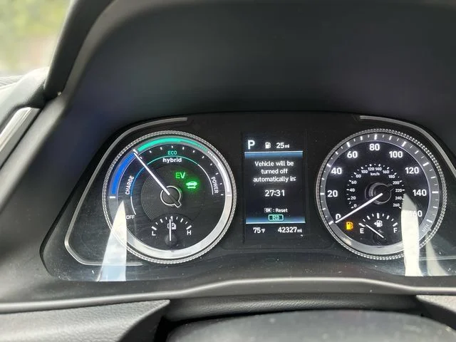 Used 2023 Gray Hyundai SEL image 16