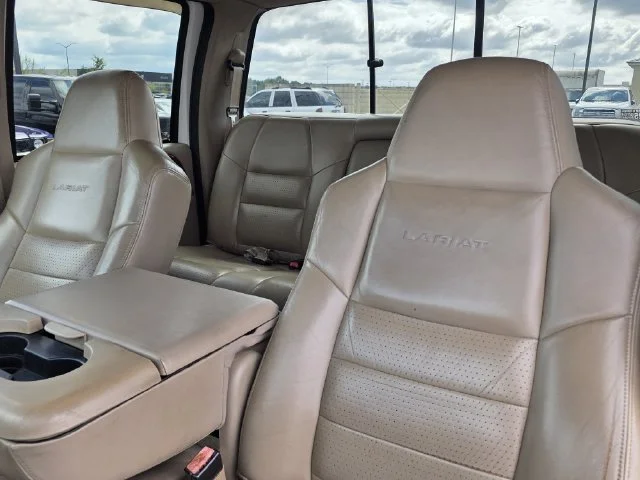 Used 2003  Ford Lariat image 12
