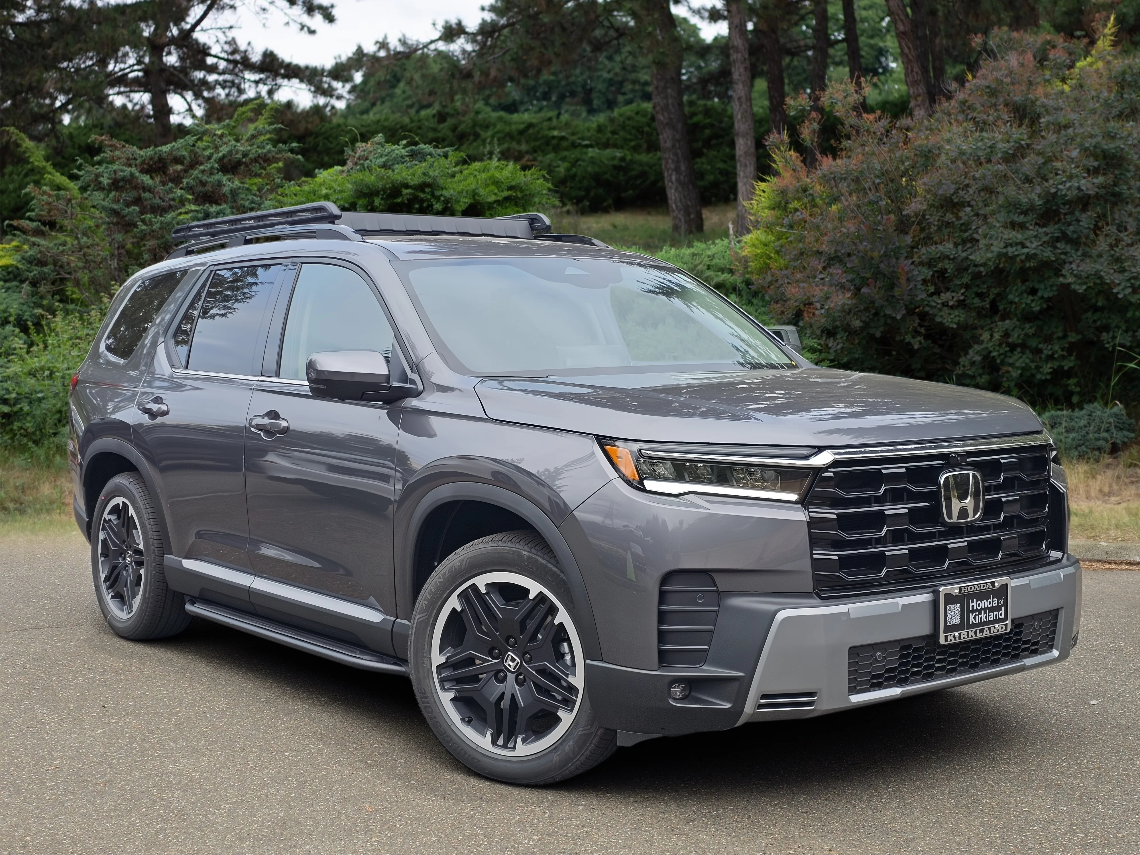 2026 Honda Pilot Touring Blackout AWD's photo