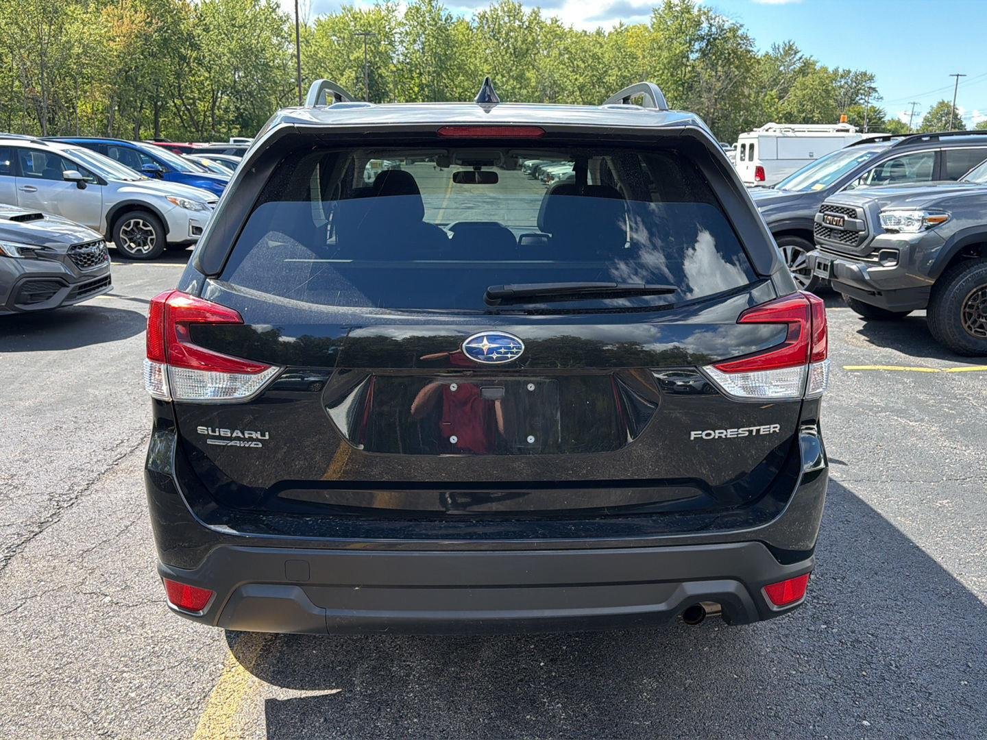 Used 2019 Crystal Black Silica Subaru Premium image 10