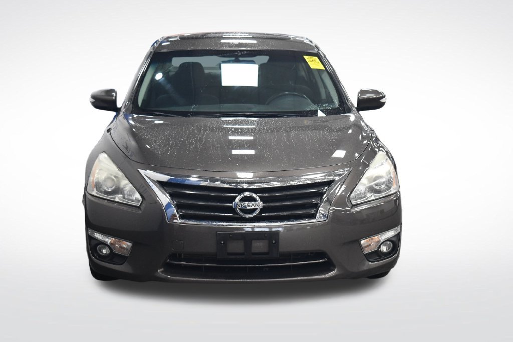 Used 2015 Nissan Altima SV with VIN 1N4AL3AP0FC499856 for sale in Mentor, OH