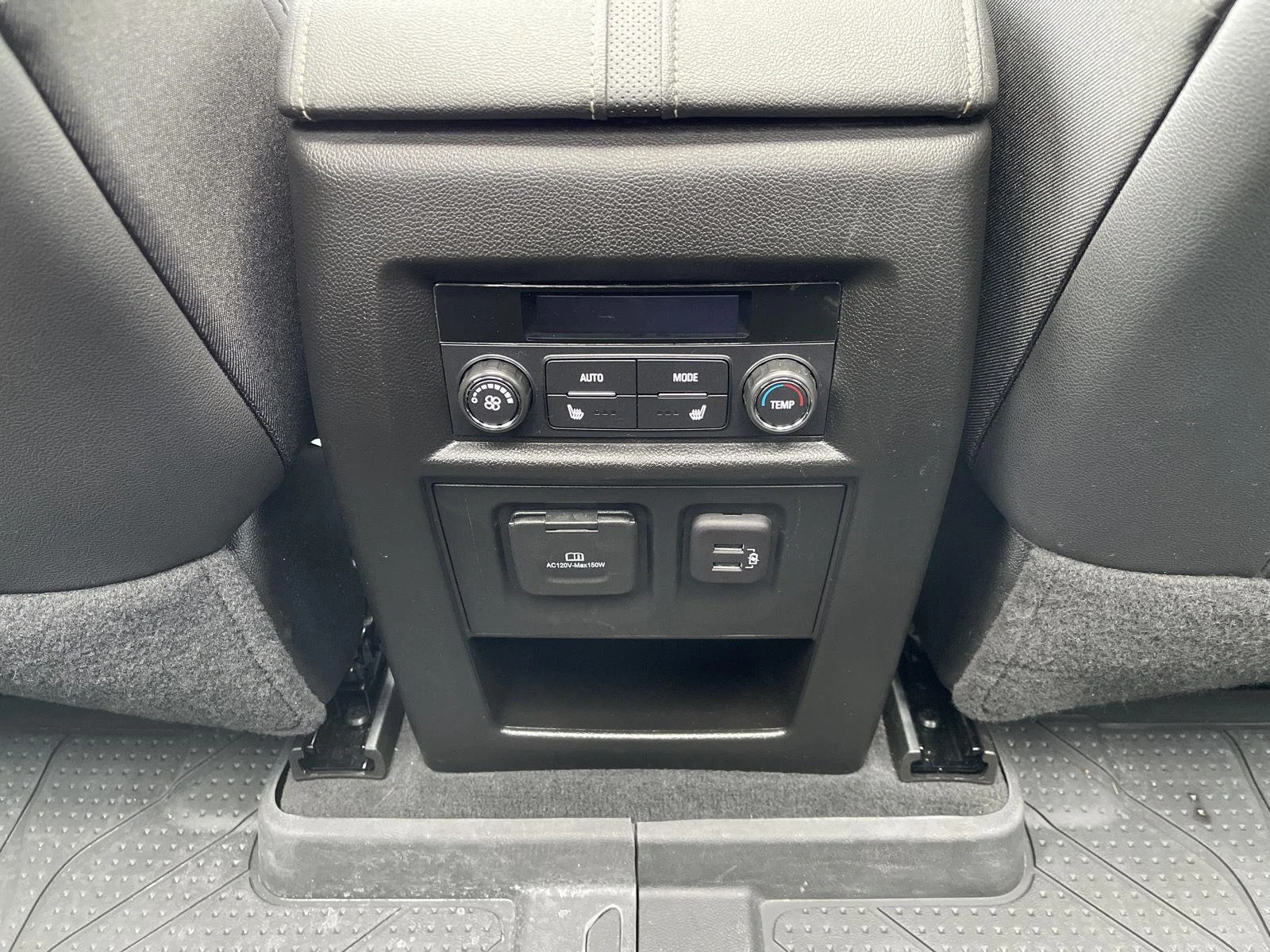 Used 2023 Iridescent Pearl Tricoat Chevrolet Premier image 45