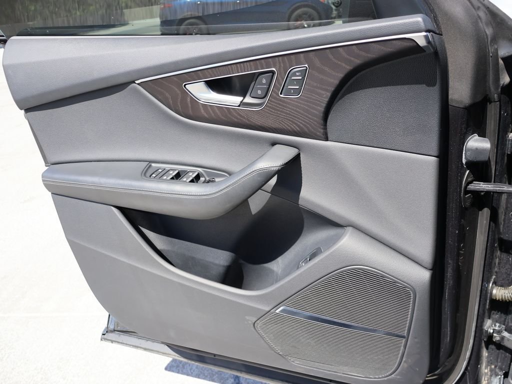 Used 2022 Daytona Gray Pearl Audi 55 Prestige image 40