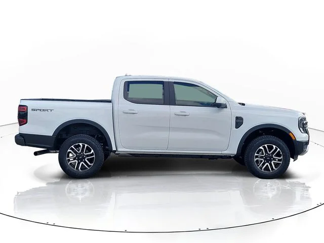 New 2026 Oxford White Ford Lariat image 4