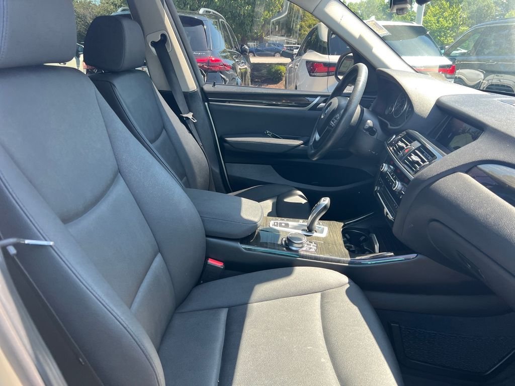 Used 2017 Silver BMW xDrive28i image 30