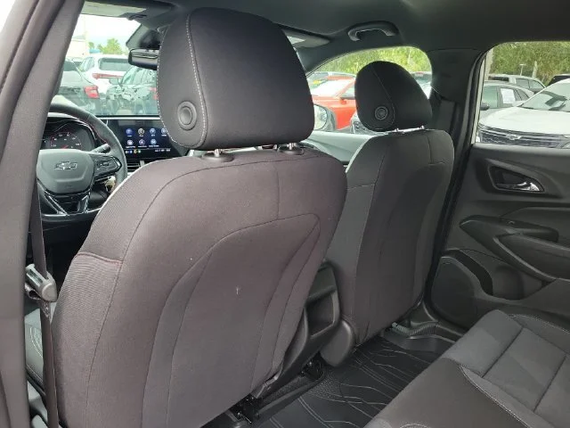 2026 Chevrolet Trax RS - Photo 12