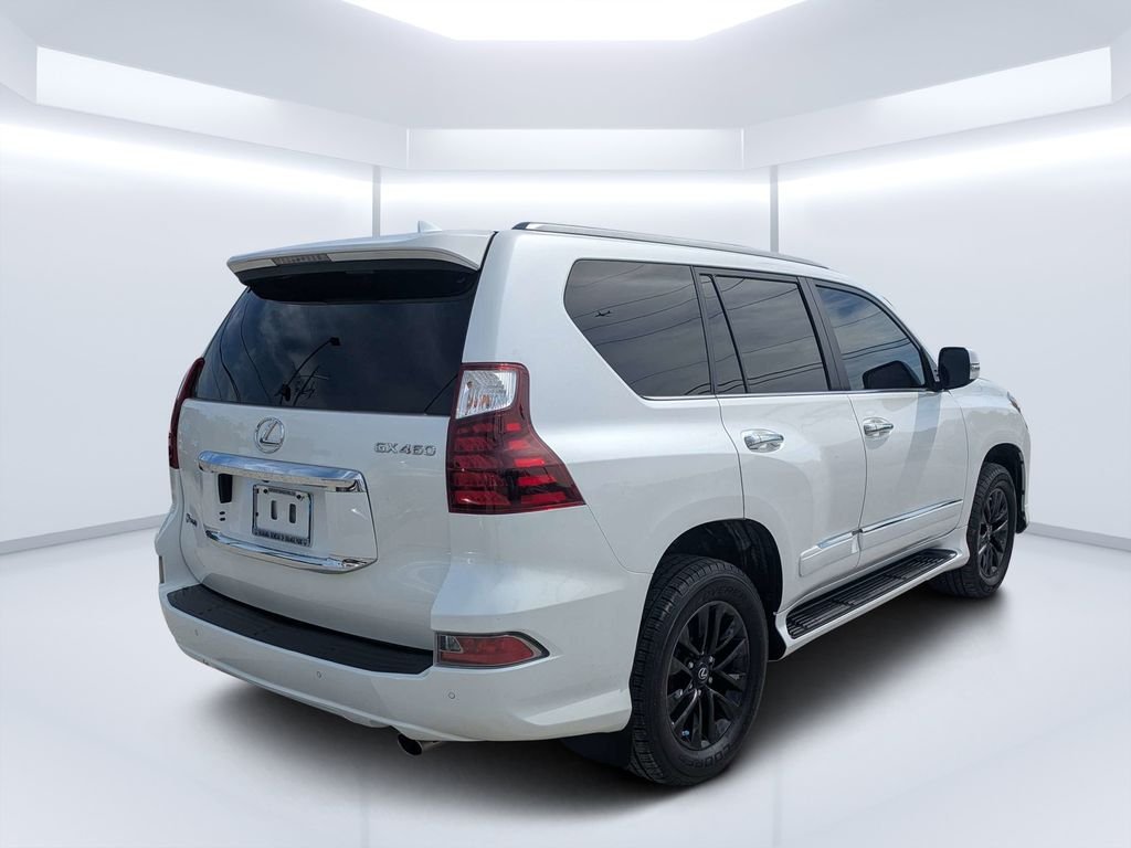 Used 2018 Gray Lexus 460 image 3