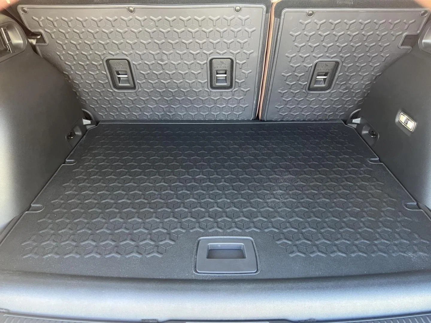 Used 2025 CARBONIZED GRAY METALLIC Ford Outer Banks image 12