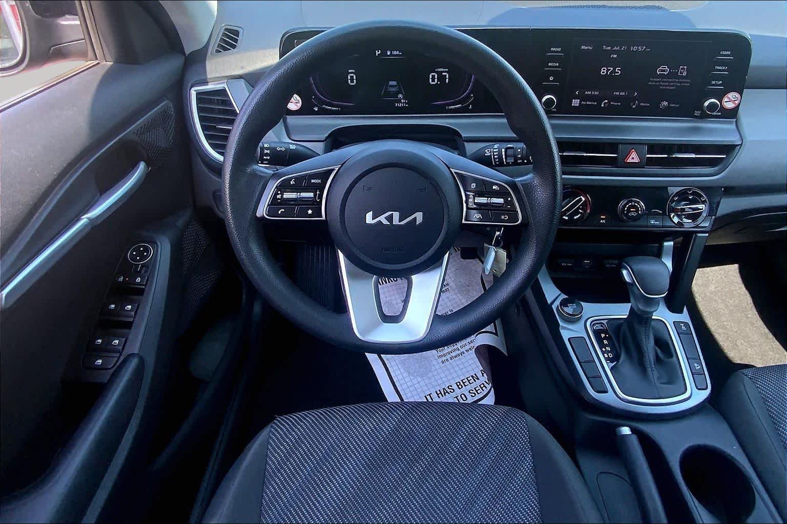 Certified Pre-Owned 2024 Kia Seltos LX