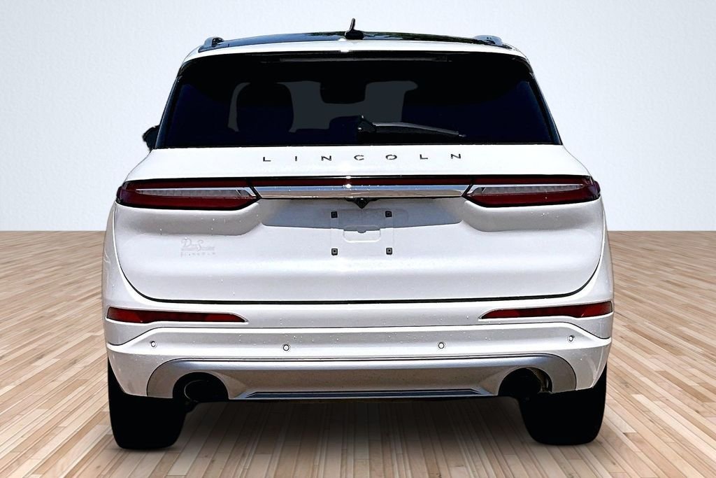 Used 2020 White Lincoln Reserve image 4