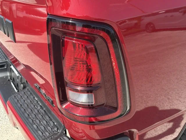 New 2026 Molten Red Pearl-Coat Exterior Paint RAM Black Express image 9