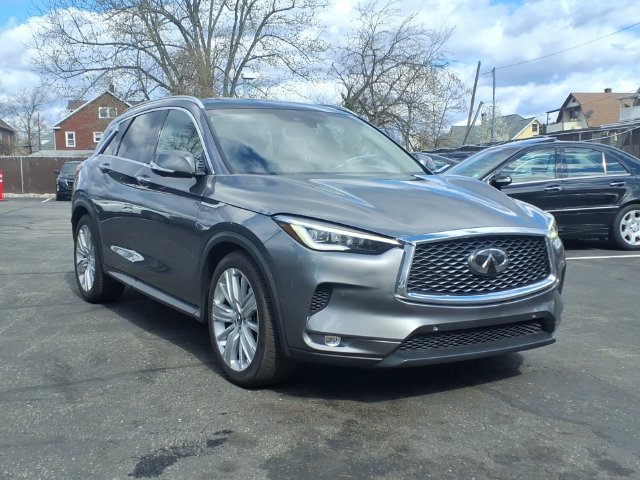 Used 2020 Gray INFINITI Sensory image 4