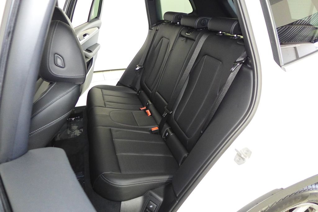 Used 2023 Mineral White Metallic BMW sDrive30i image 21